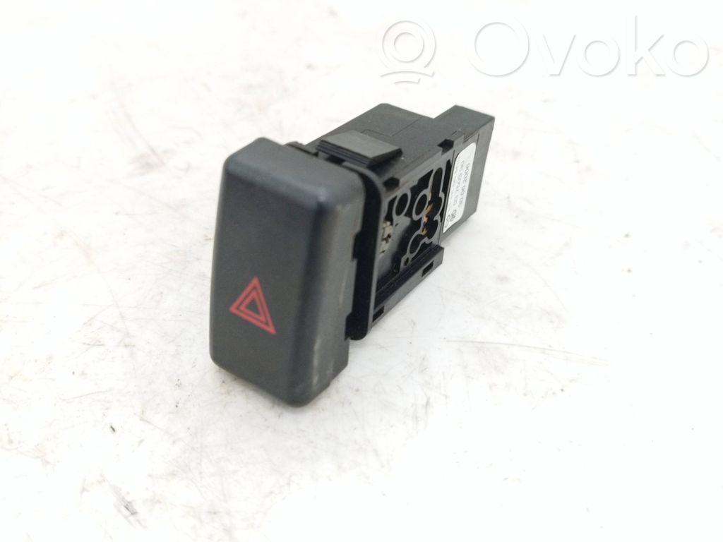 Mazda 3 I Hazard light switch 