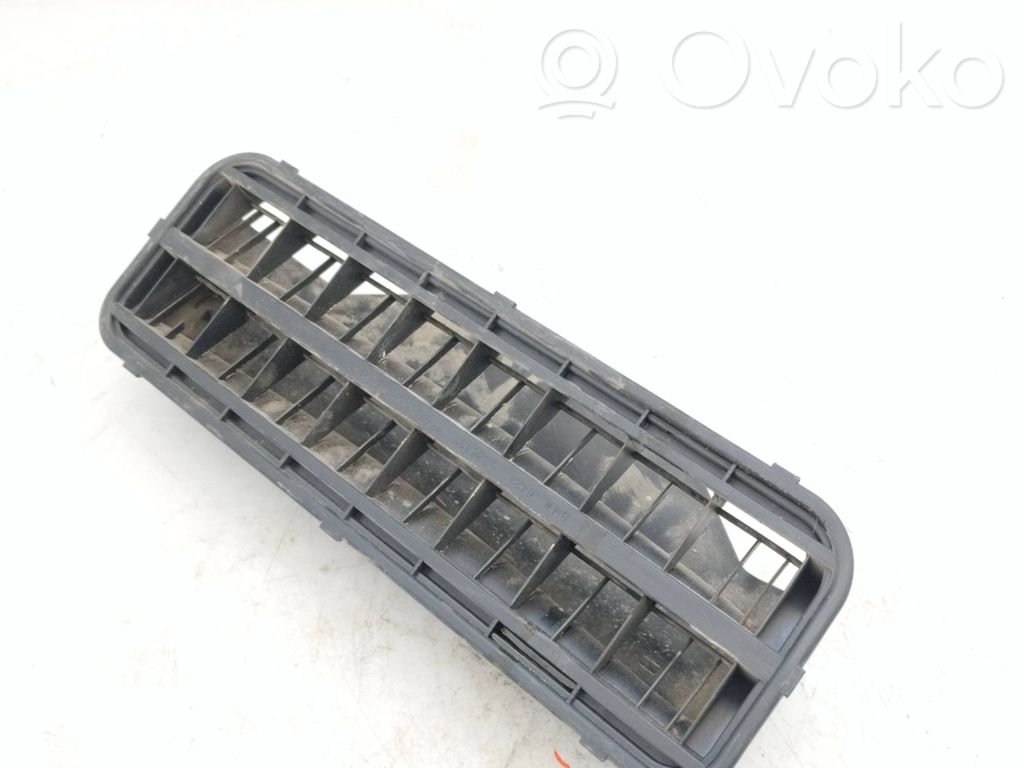 BMW 7 E65 E66 Ventilācijas režģis 