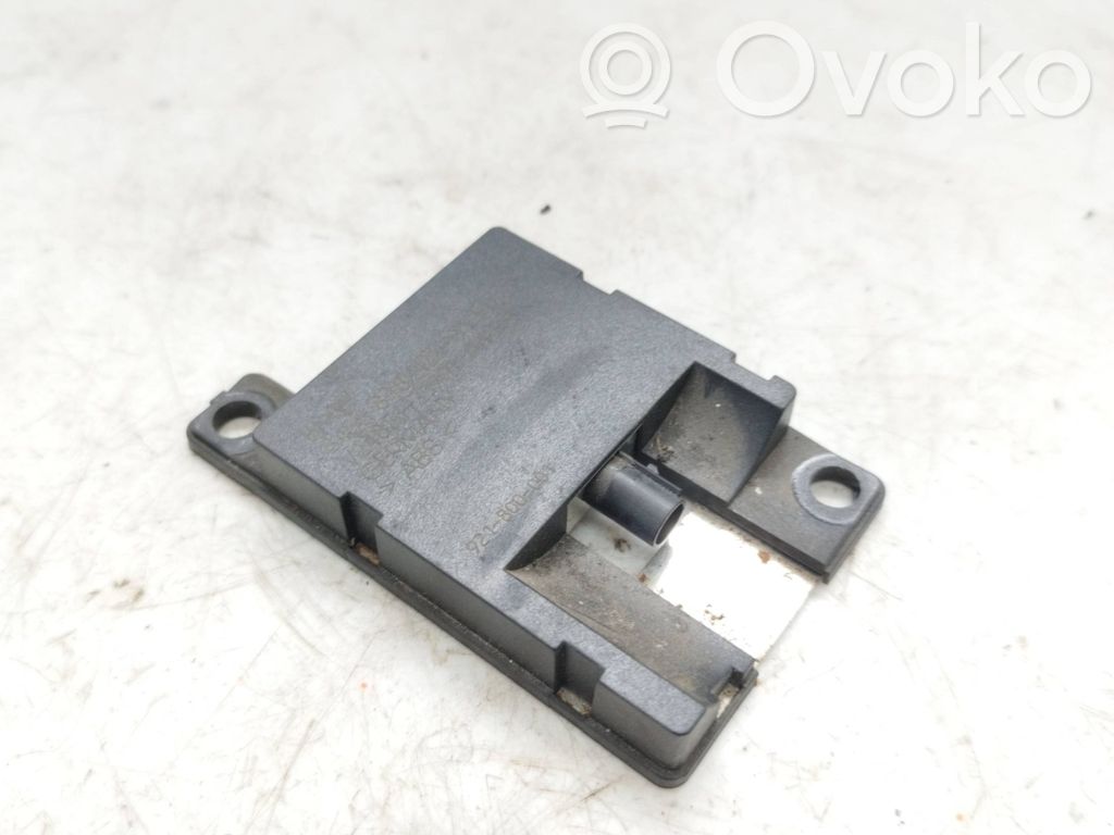 BMW 7 E65 E66 Antenos stiprintuvas 