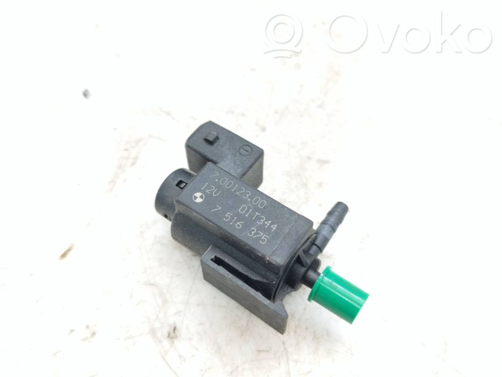 BMW 7 E65 E66 Solenoidinis vožtuvas 