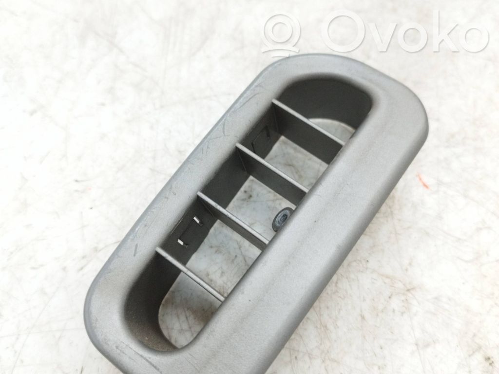 BMW 7 E65 E66 Dash center air vent grill 