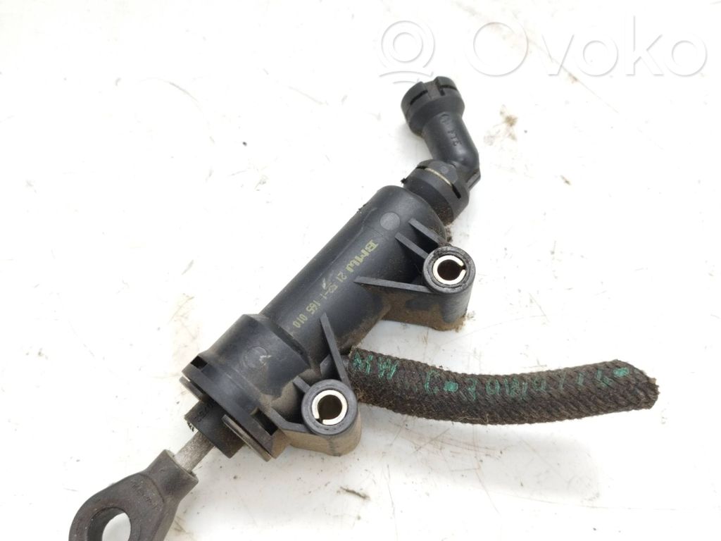 BMW 5 E39 Cilindro maestro de embrague 