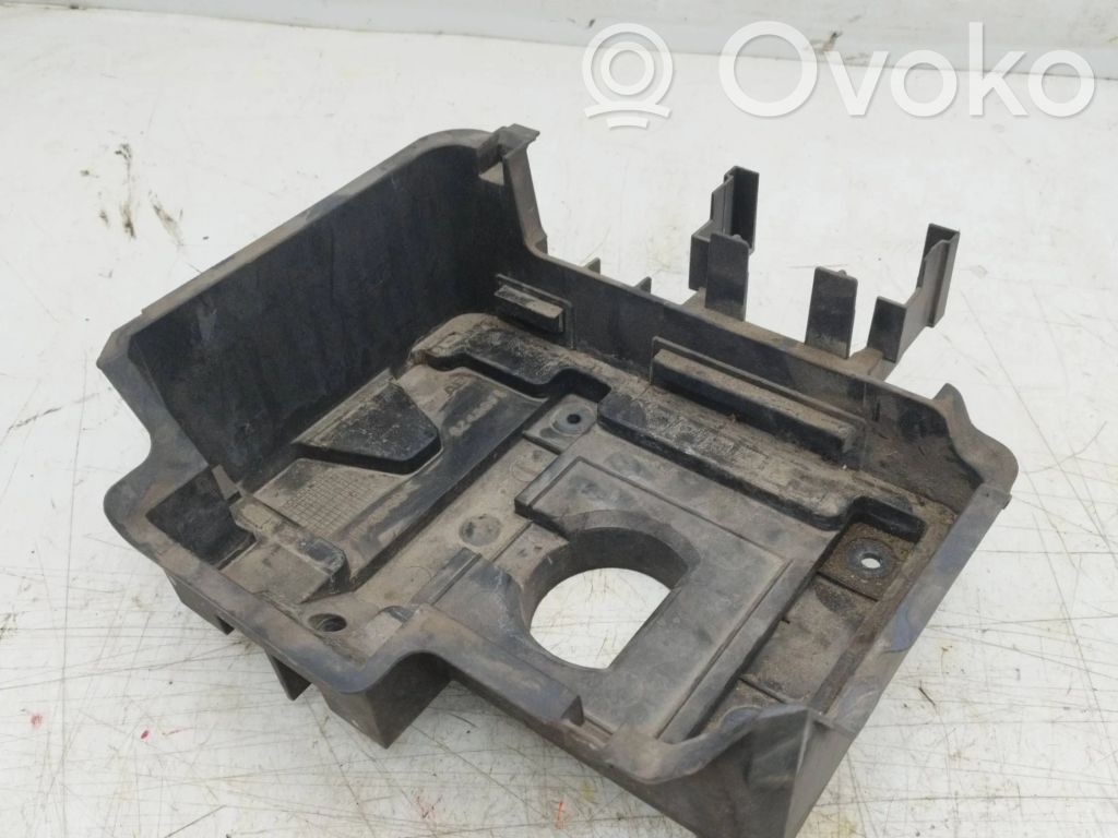 Saab 9-5 Akumuliatoriaus dėžė 