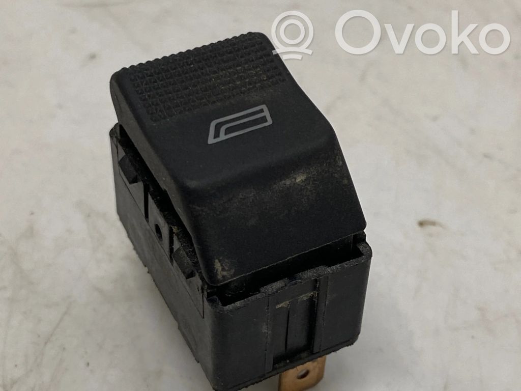 Audi A4 S4 B5 8D Electric window control switch 