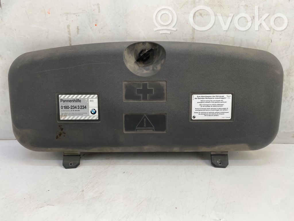 BMW 7 E65 E66 Tool box 
