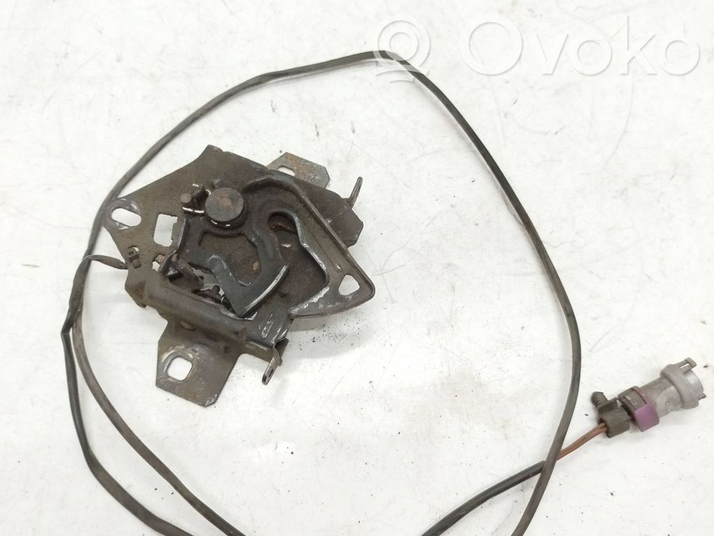 Volkswagen PASSAT B5 Engine bonnet/hood lock/catch 