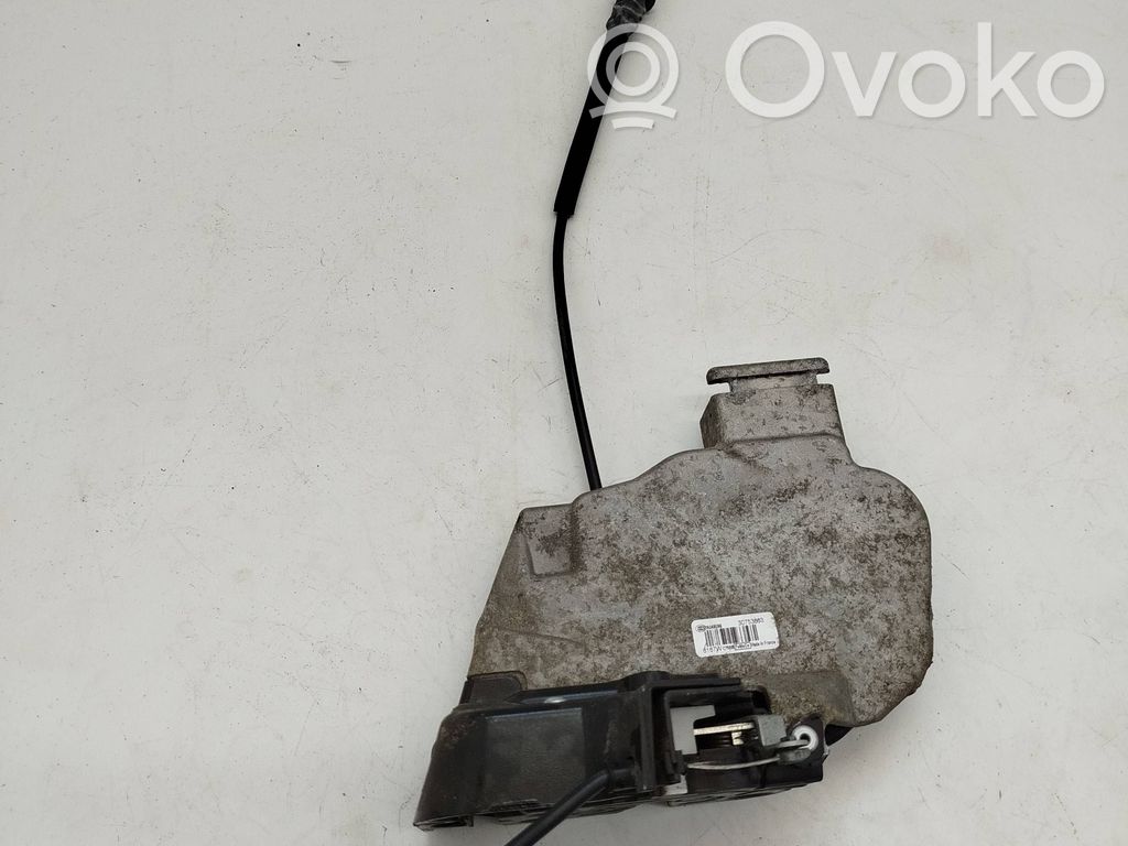 Volvo V50 Aizmugurē slēdzene 