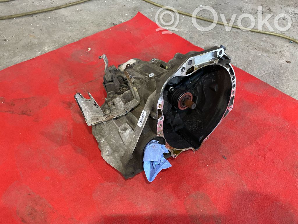 Nissan Micra Manualna 5-biegowa skrzynia biegów 