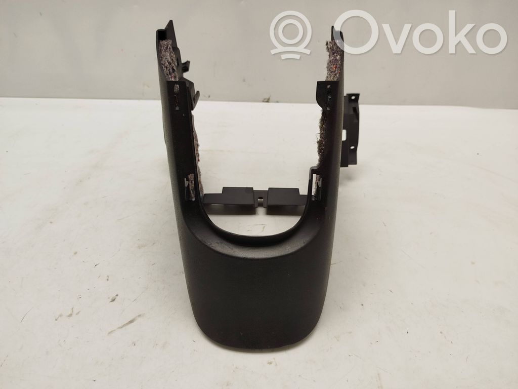 Opel Combo D Kita salono detalė 