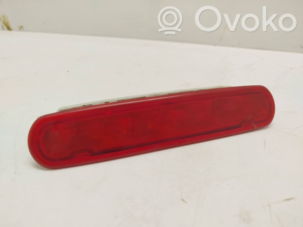 Opel Combo D Papildomas stop žibintas 
