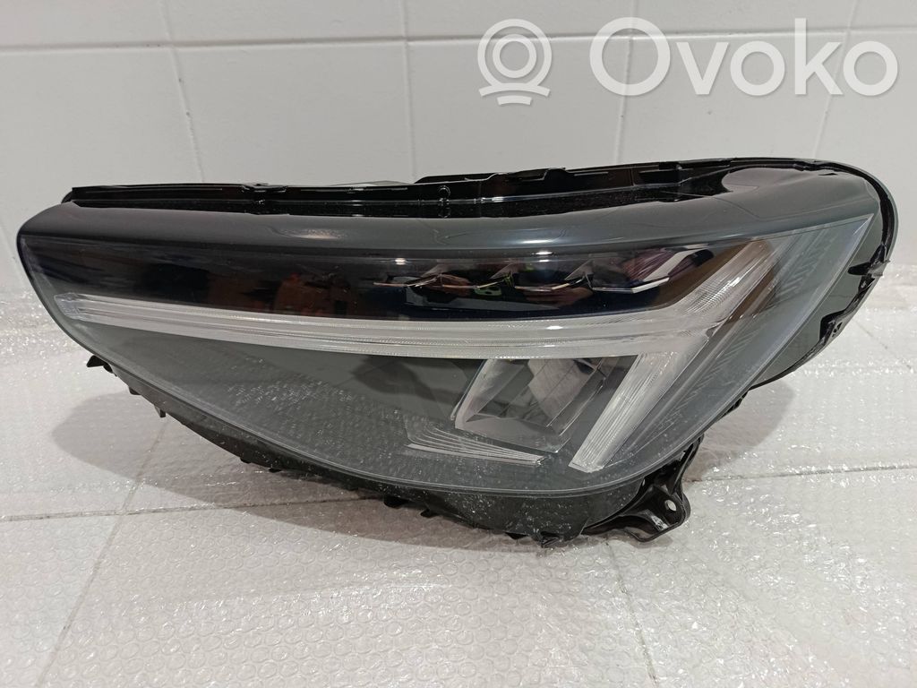 Volvo XC40 Phare frontale 