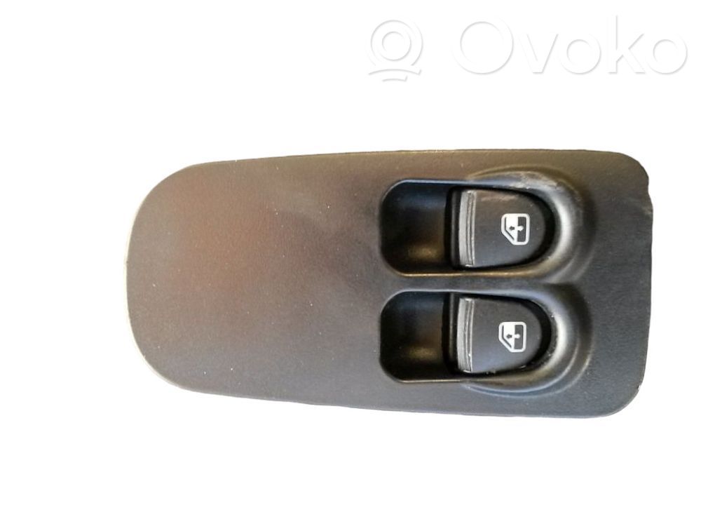 Lancia Ypsilon Przyciski szyb 