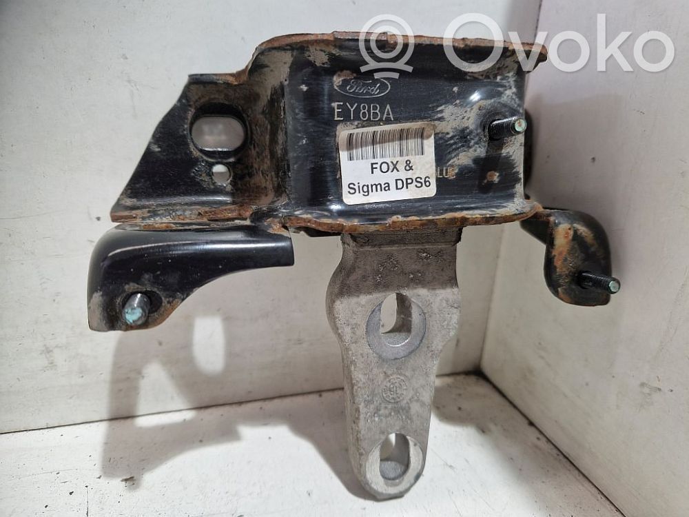 Gearbox mounting bracket