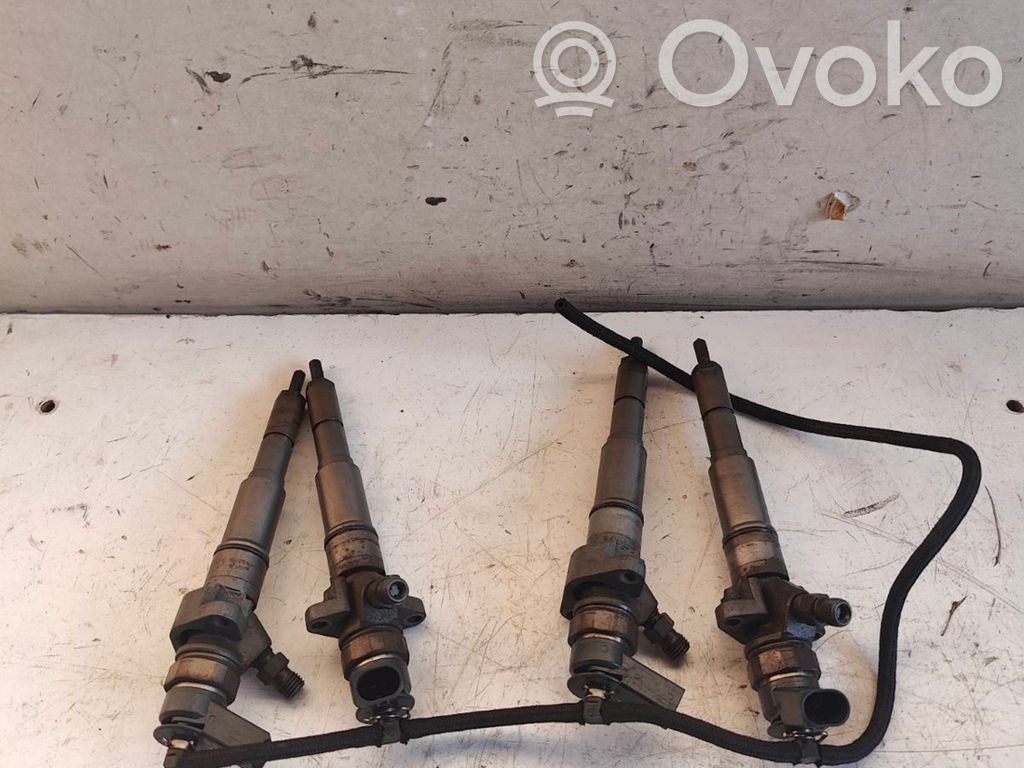 Fuel injectors set   044510209