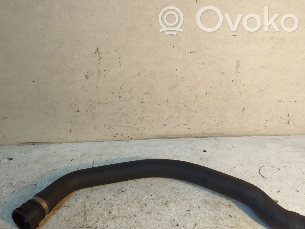 Engine coolant pipe/hose