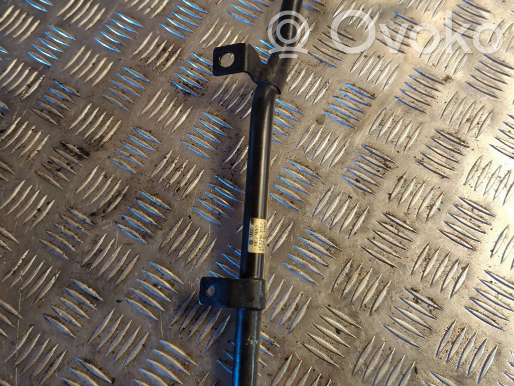 Audi A8 S8 D3 4E Engine coolant pipe/hose 