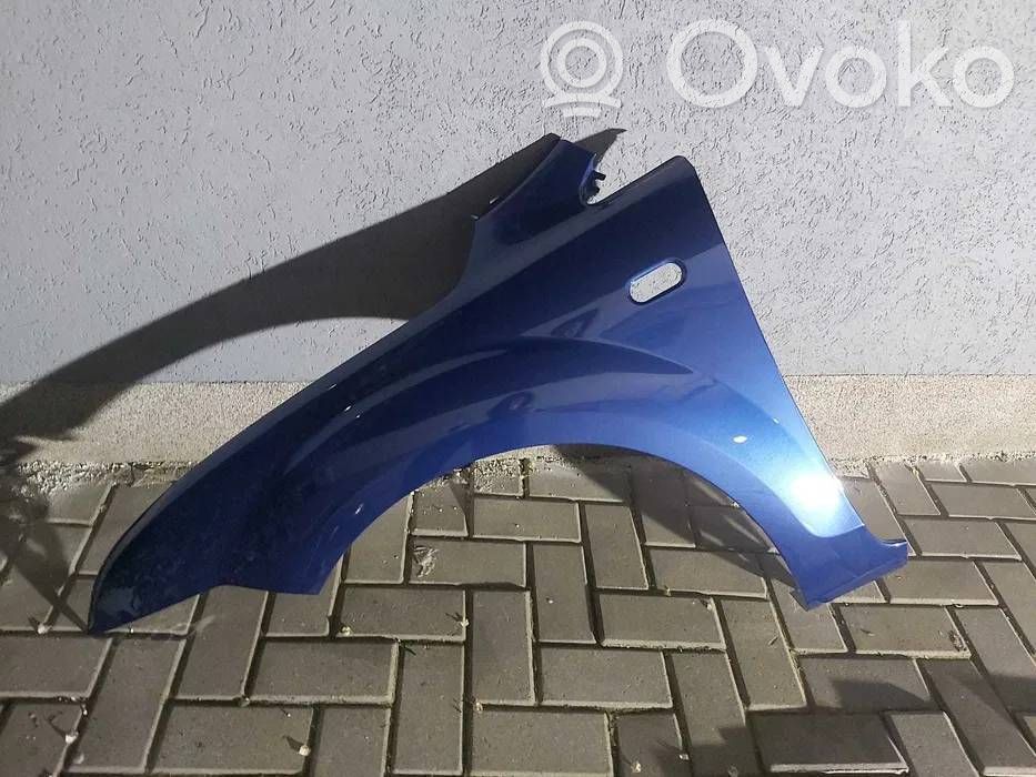Spārns   BLUE