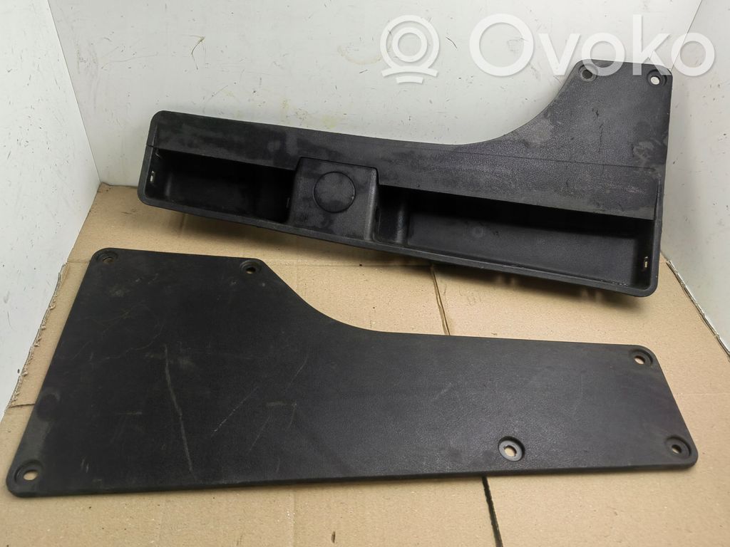 Opel Combo D Kita salono detalė 