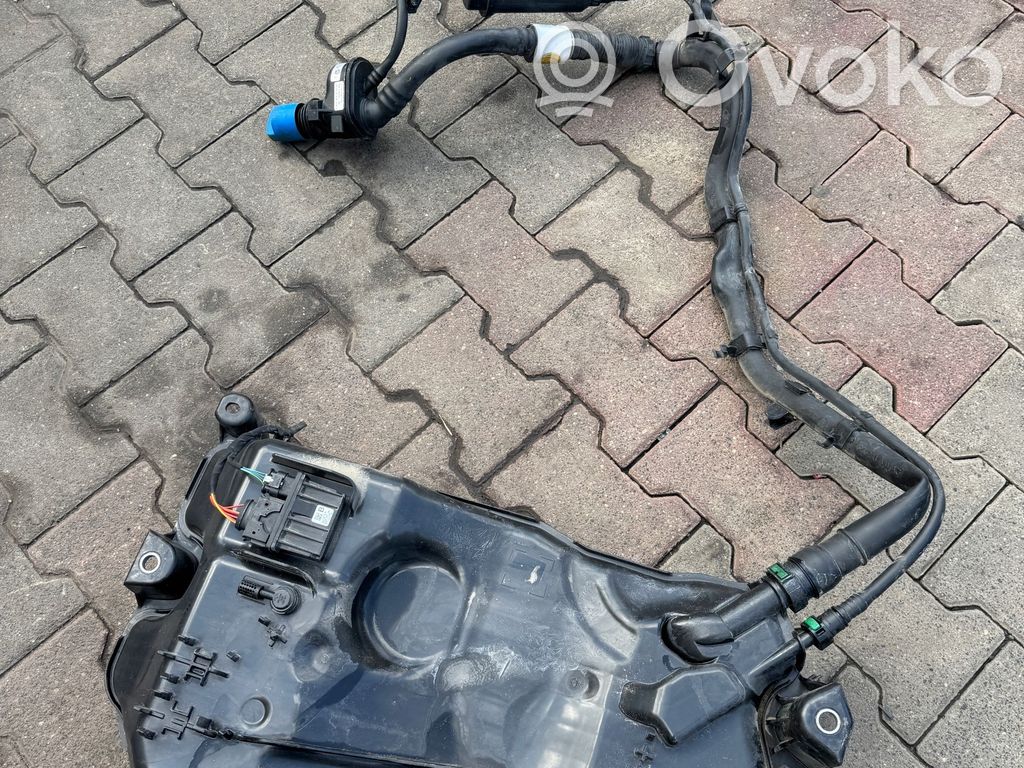 Volkswagen Golf VIII Zbiornik płynu AdBlue 