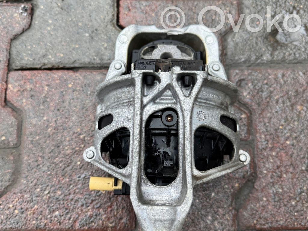 Engine mount bracket   4M0199372ET,4M0199372ET