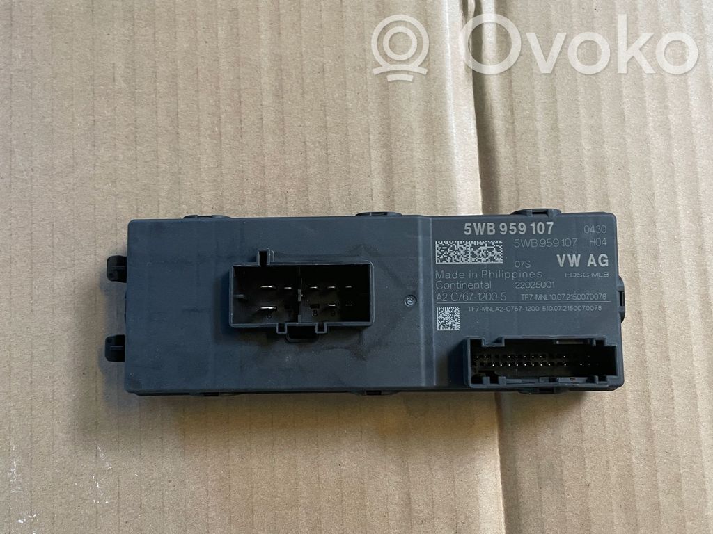 Skoda Octavia Mk4 Tailgate/trunk control unit/module 
