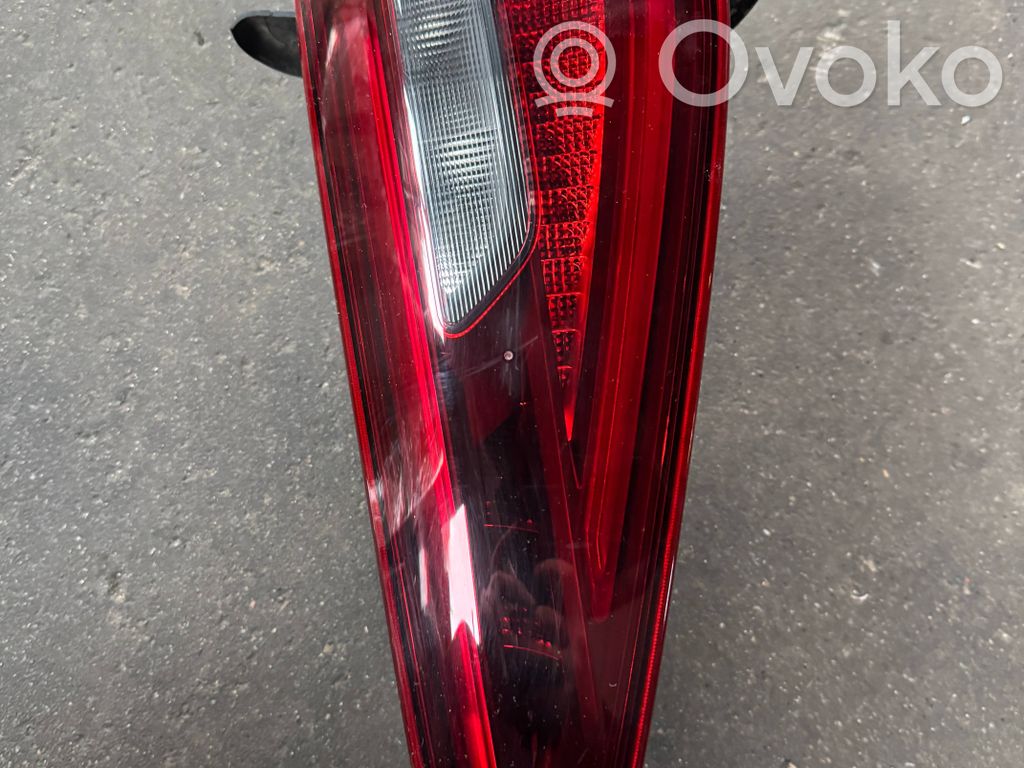 Alfa Romeo Stelvio Lampy tylnej klapy bagażnika 