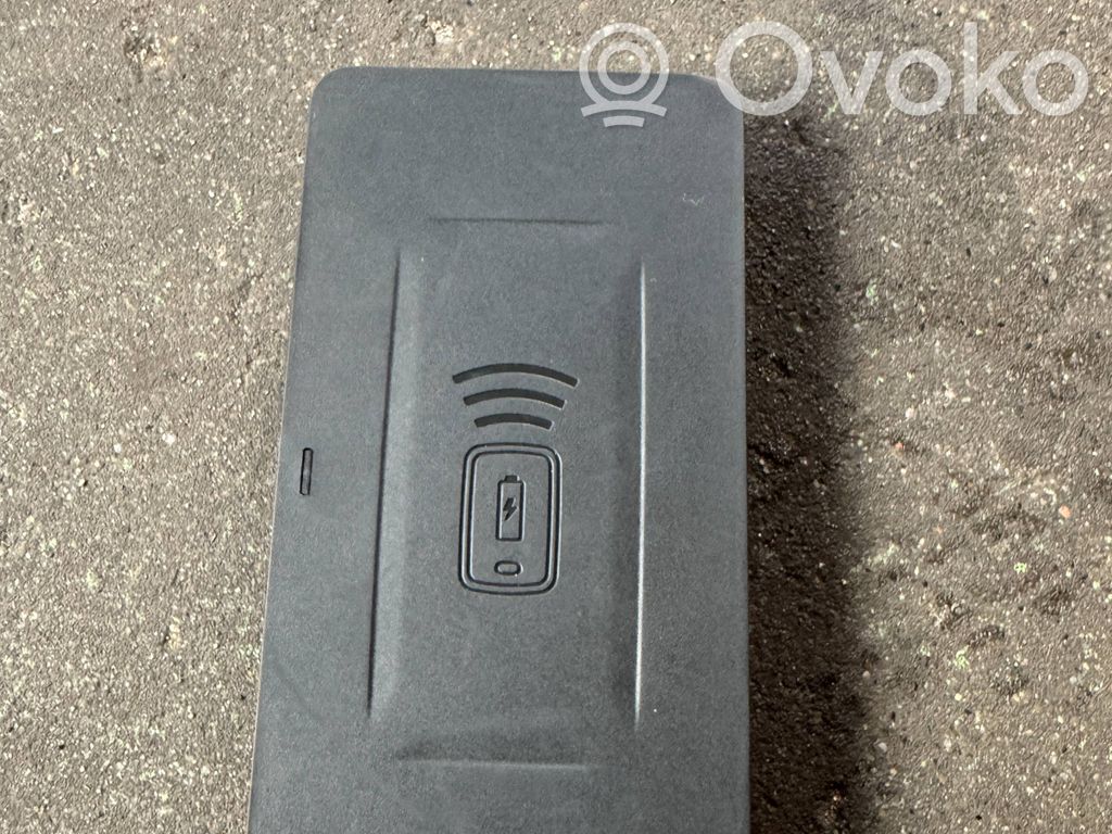 BMW 4 G22 G23 G24 G26 Wireless charging module 