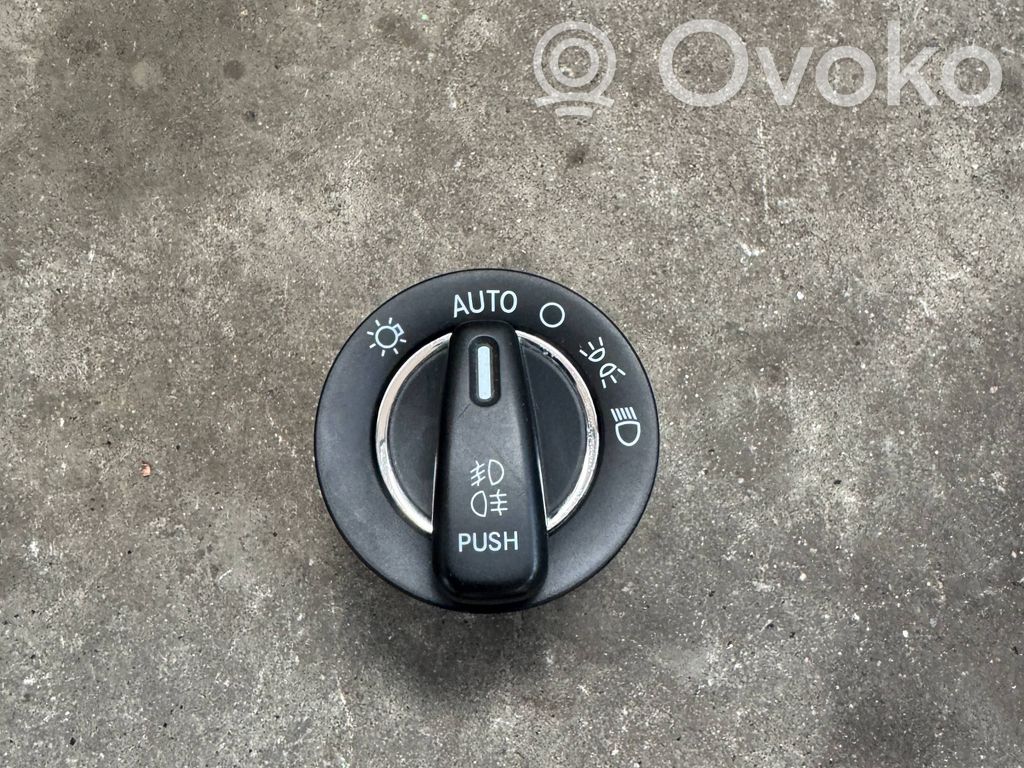 Maserati Levante Light switch 