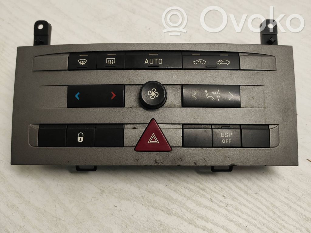 Peugeot 407 Climate control unit 