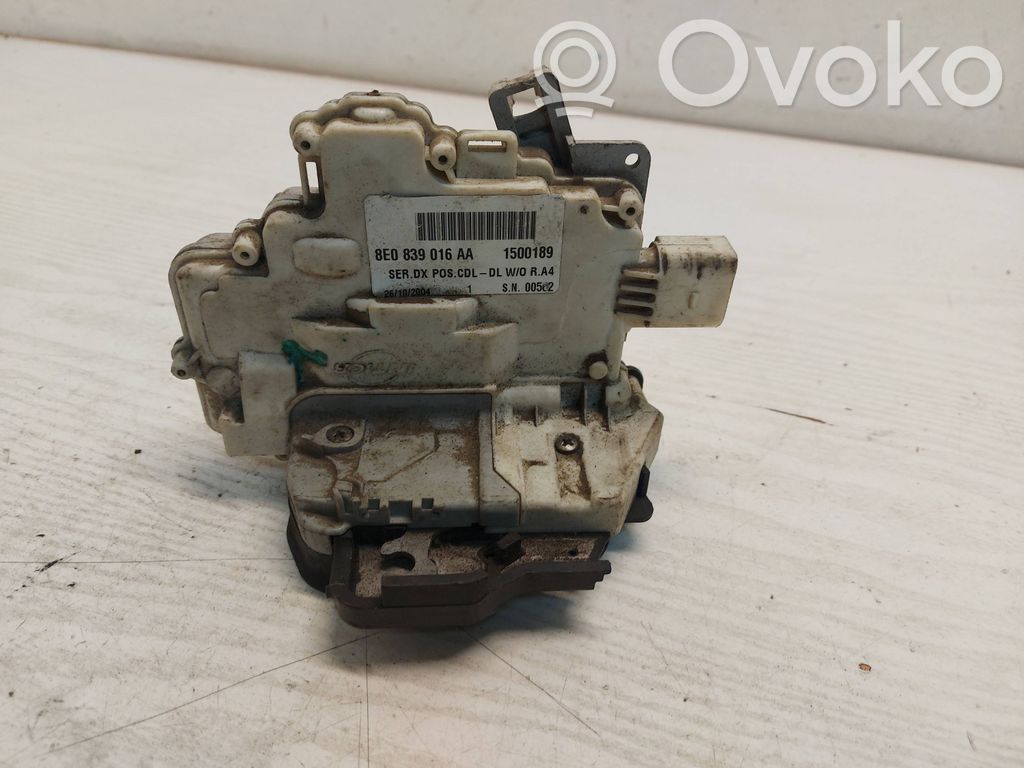 Audi A4 S4 B7 8E 8H Încuietoare ușă spate 