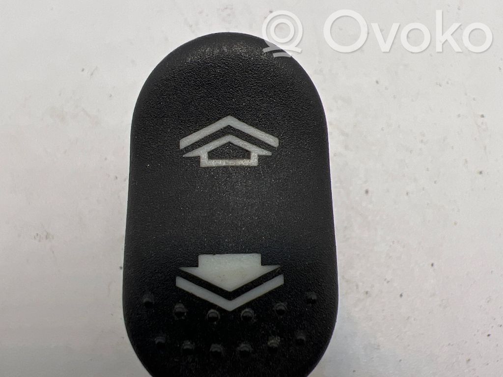 Ford Focus Electric window control switch 