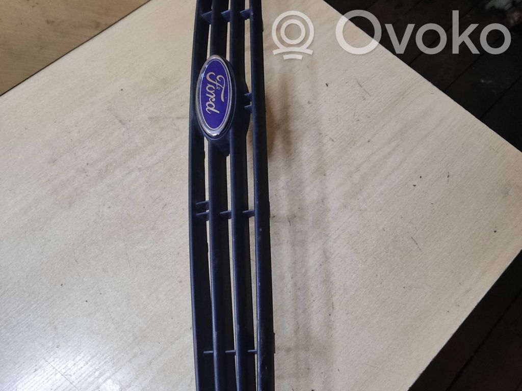 Front bumper upper radiator grill   FD0715901