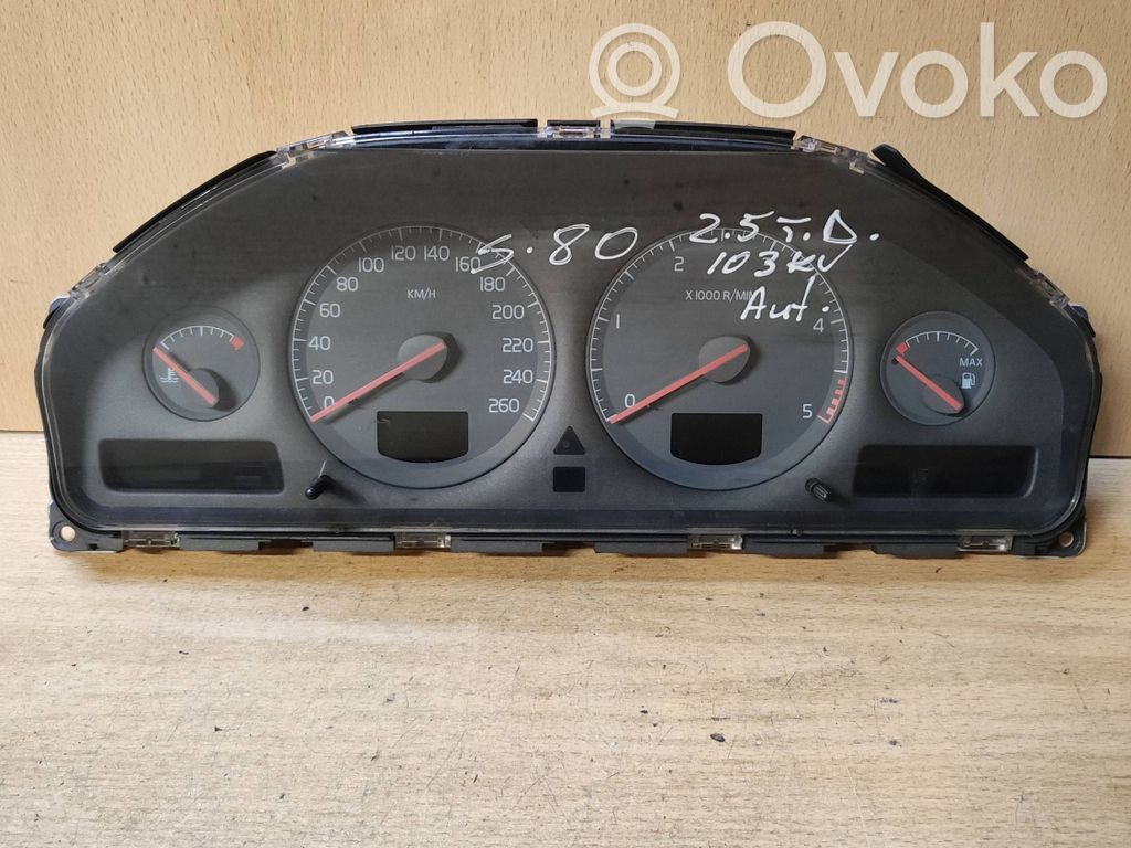 Volvo S80 Speedometer (instrument cluster) 