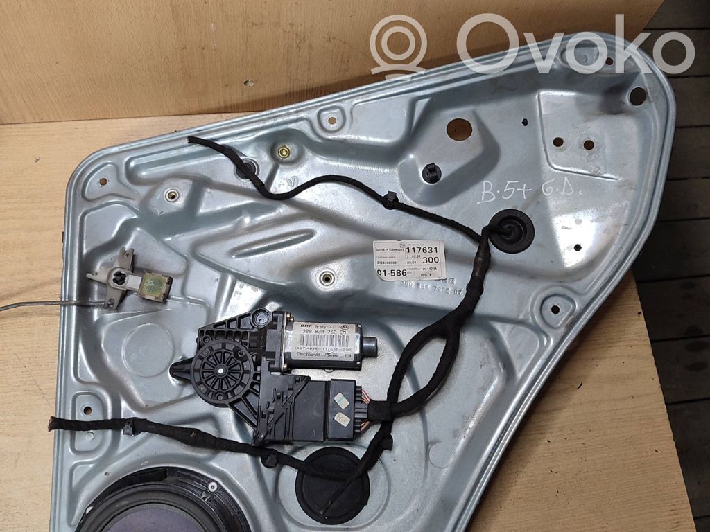 Volkswagen PASSAT B5 Macara geam ușă spate cu motor 