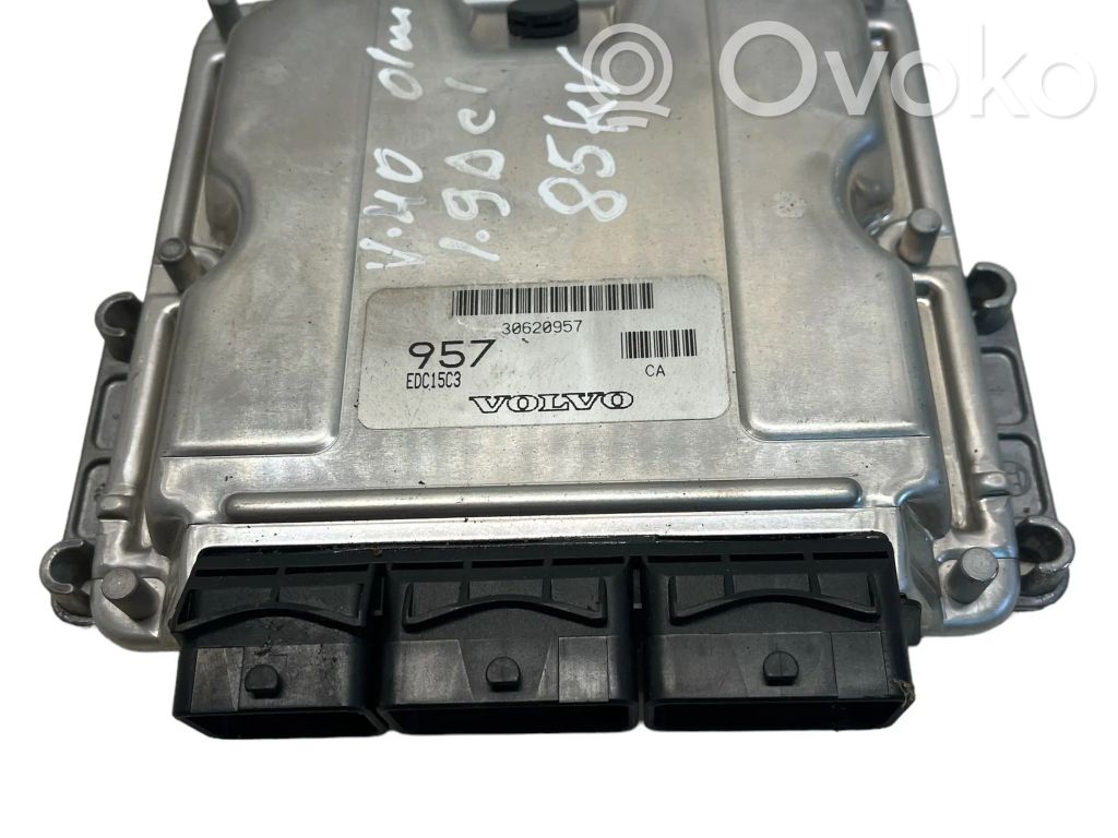 Volvo S40, V40 Engine control unit/module 