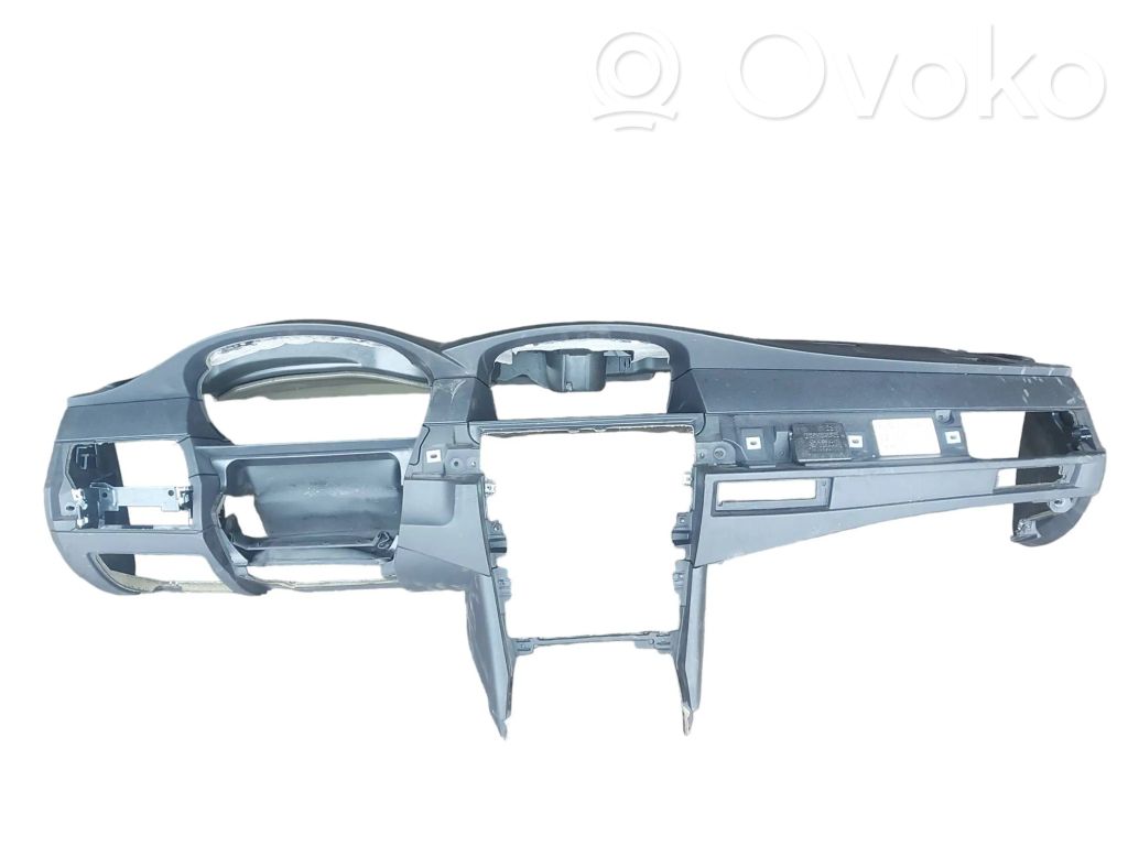 BMW 5 E60 E61 Panelė 