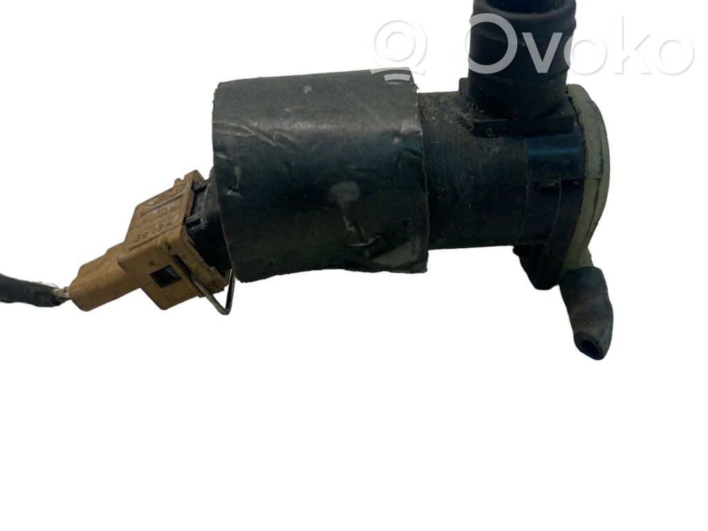 Ford Focus Windscreen/windshield washer pump 