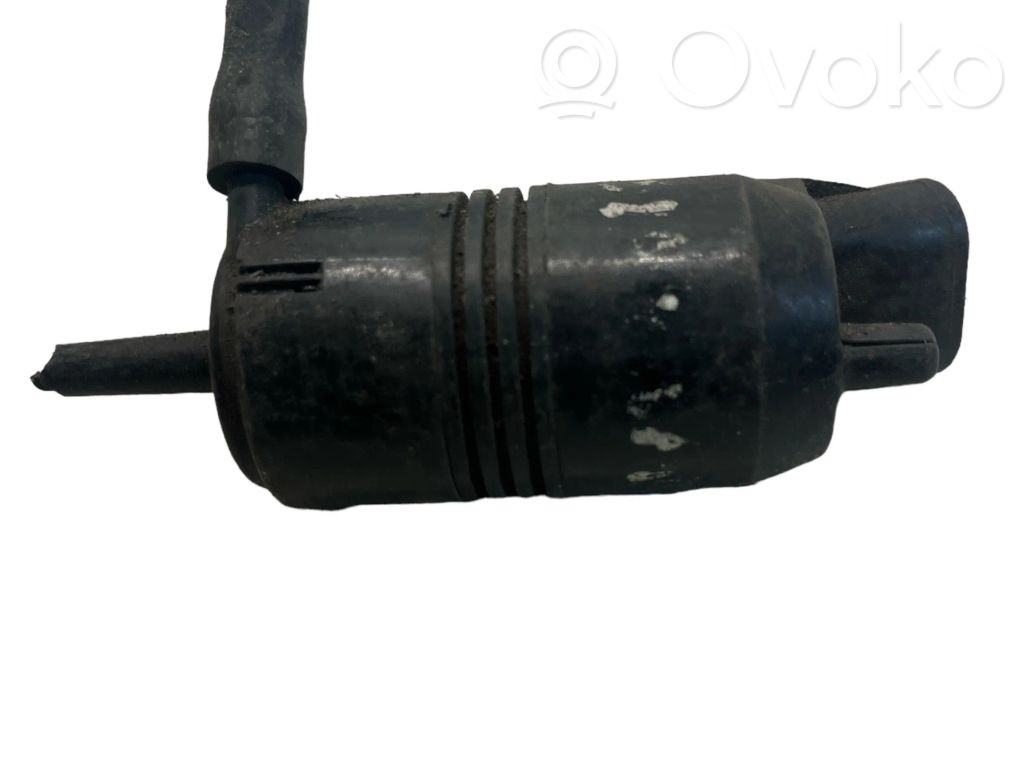 Audi A6 S6 C5 4B Windscreen/windshield washer pump 