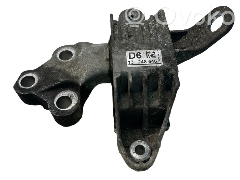Engine mount bracket   13248546,682064