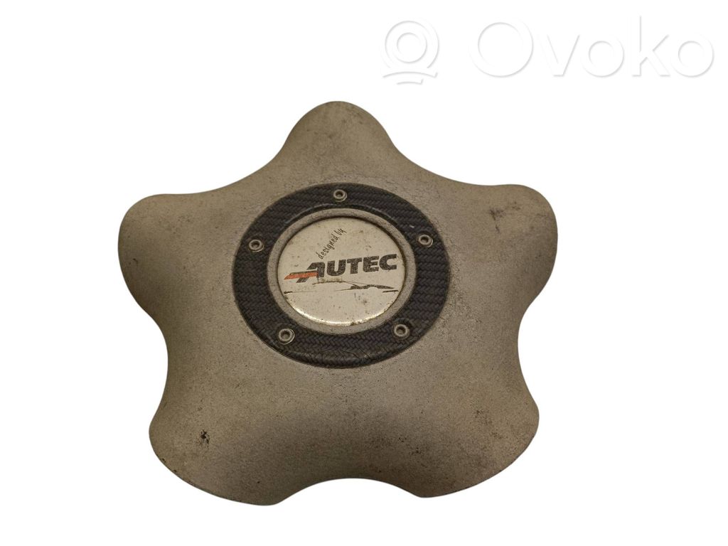 Audi A4 S4 B5 8D R15 wheel hub/cap/trim 