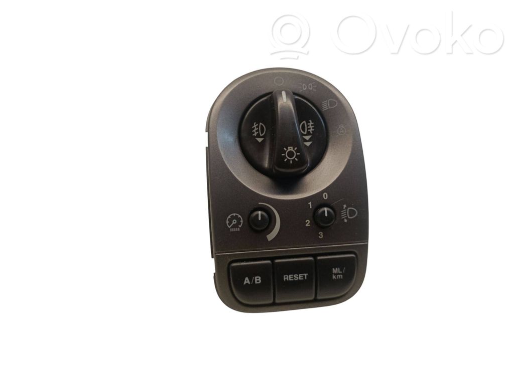 Light switch   4X4311654