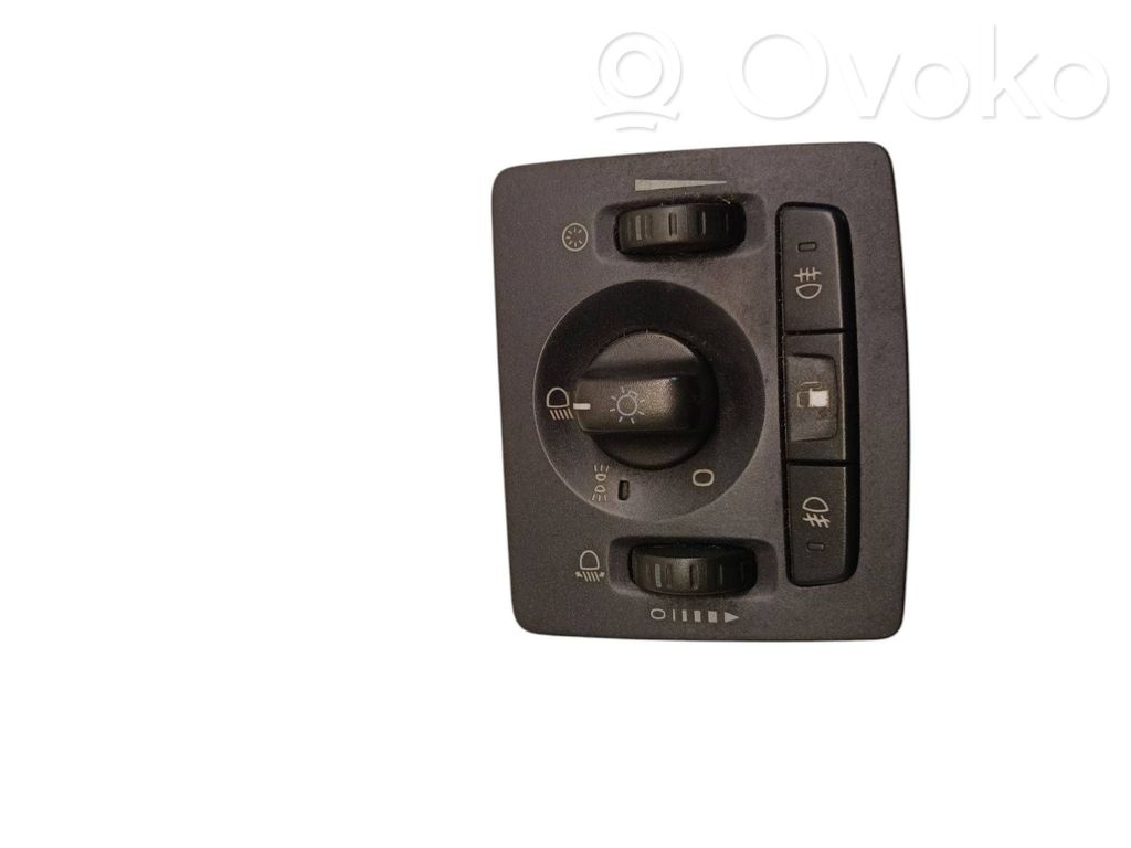Light switch   30669736,19206,04W35T