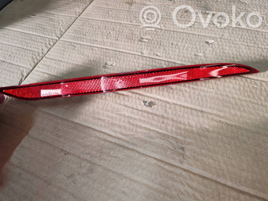 Odblask lampy tylnej   39047429,361531665,536153166