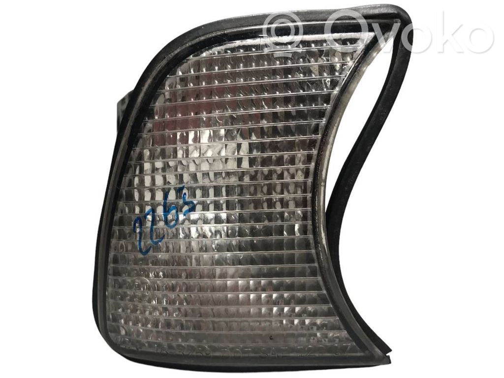 Front indicator light   183269B,CR18A3269,040179