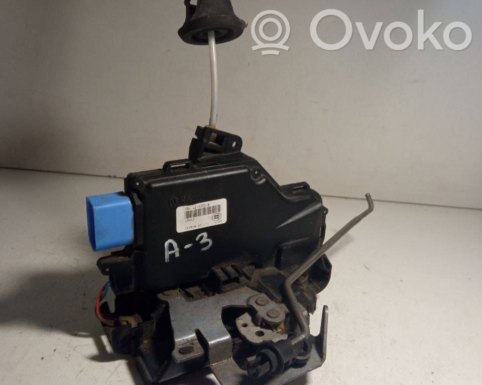 Etuoven lukko   4E1837015,5509G,112C065,4E1837015AA,4E1837015AB,4E1837015B