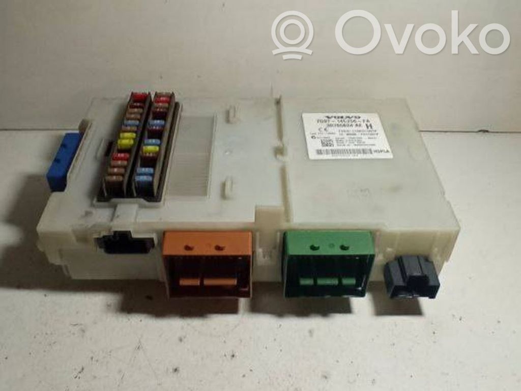 Volvo V70 Fuse module 