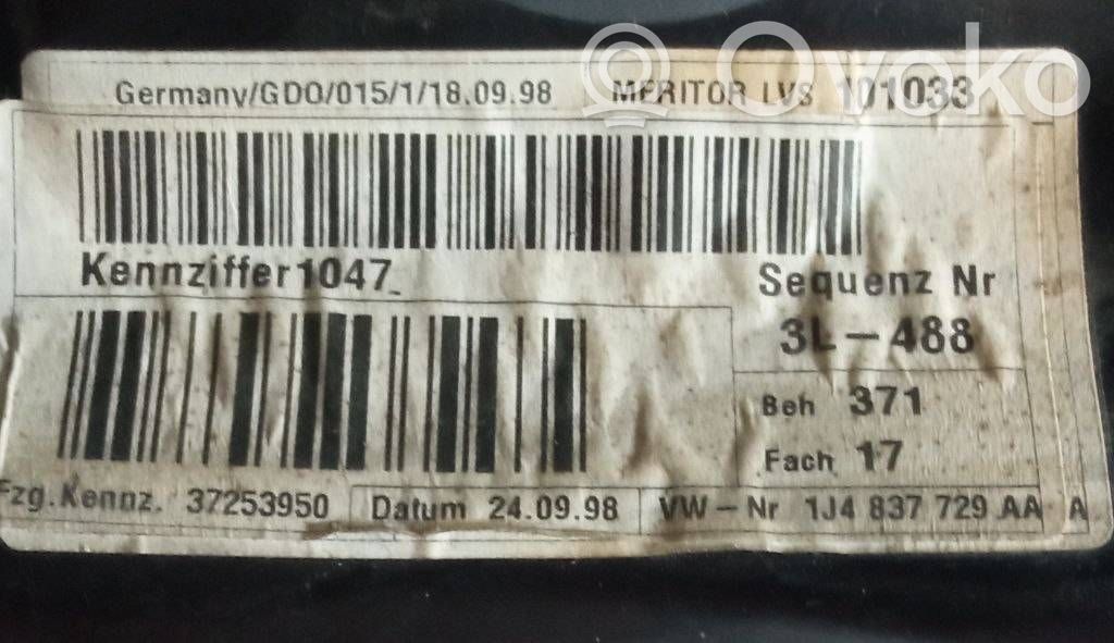 Volkswagen Golf IV Elektryczny podnośnik szyby drzwi przednich 