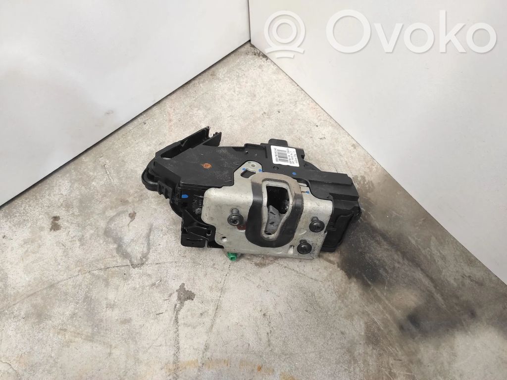 Ford Explorer V Front door lock 