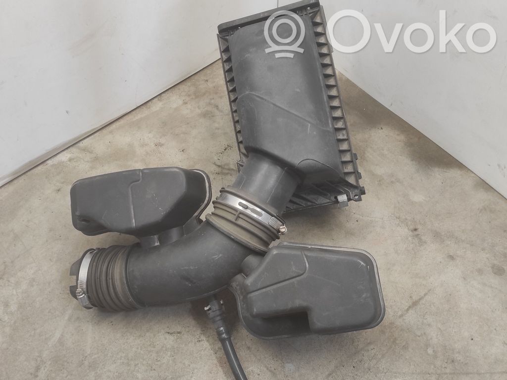 Ford Explorer V Įsiurbimo rezonatorius 