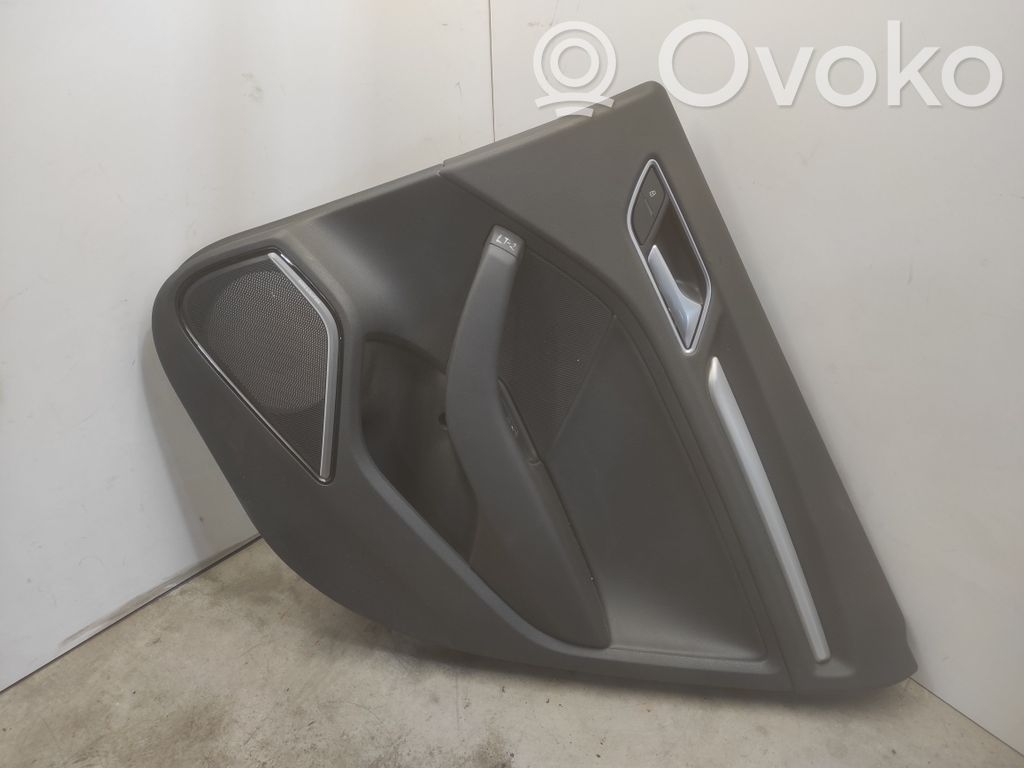 Audi A3 S3 8V Moldura del tarjetero de la puerta trasera 